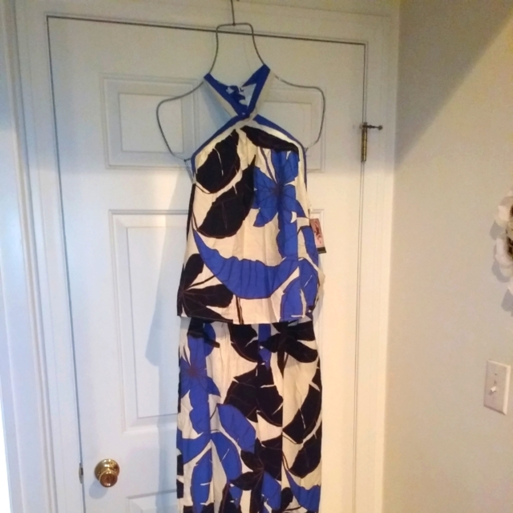 sofia by sofia vergara Blue, Black & White Halter Floral Top